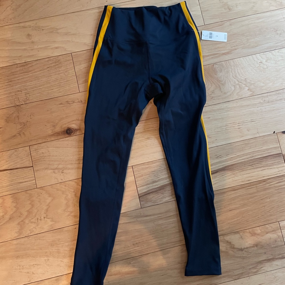 Splits59 pant - size M 🔵